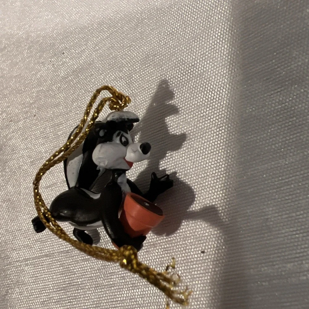 Vtg- 9 Mini Looney Tunes Warner‎ bros Ornaments Tweety, Tas, Fudd, Pepe,Yosemite